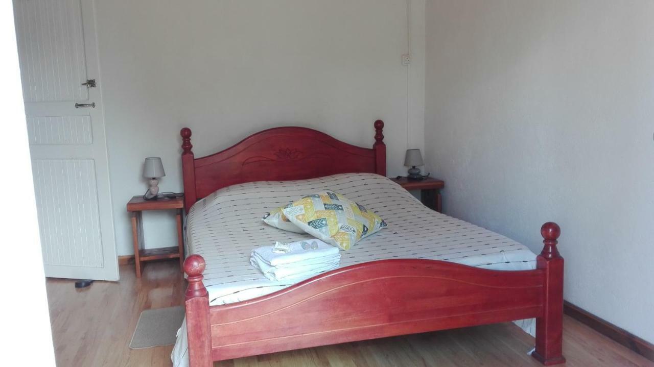 Bed and Breakfast Le P'Ti Blanc Des "O" Salazie Exterior foto